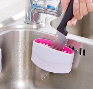 2 - in - 1 Kitchen Cleaning Brush – Suction Cup Scrubber for Utensils & Produce - Slushin_Dept