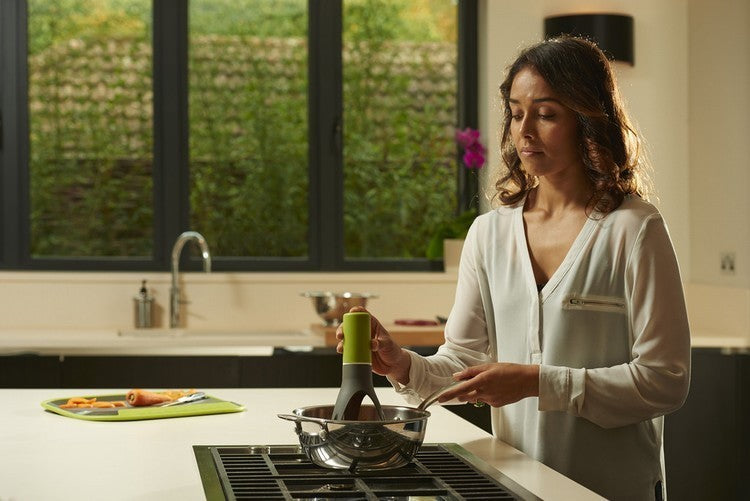 Automatic Cooking Mixer – Hands-Free Stirring for Sauces, Soups & More